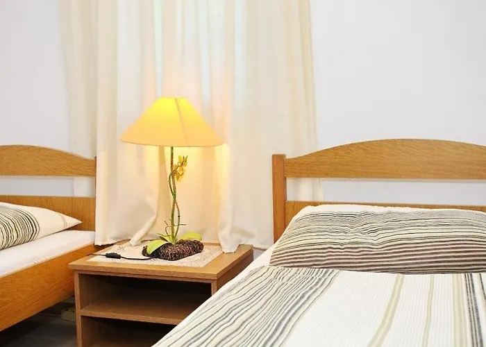 In With Balcony, Air Conditioning, Wi-fi * Vir