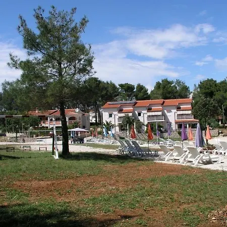 Apartment In With Balcony, Air Conditioning, Wi-fi Vir